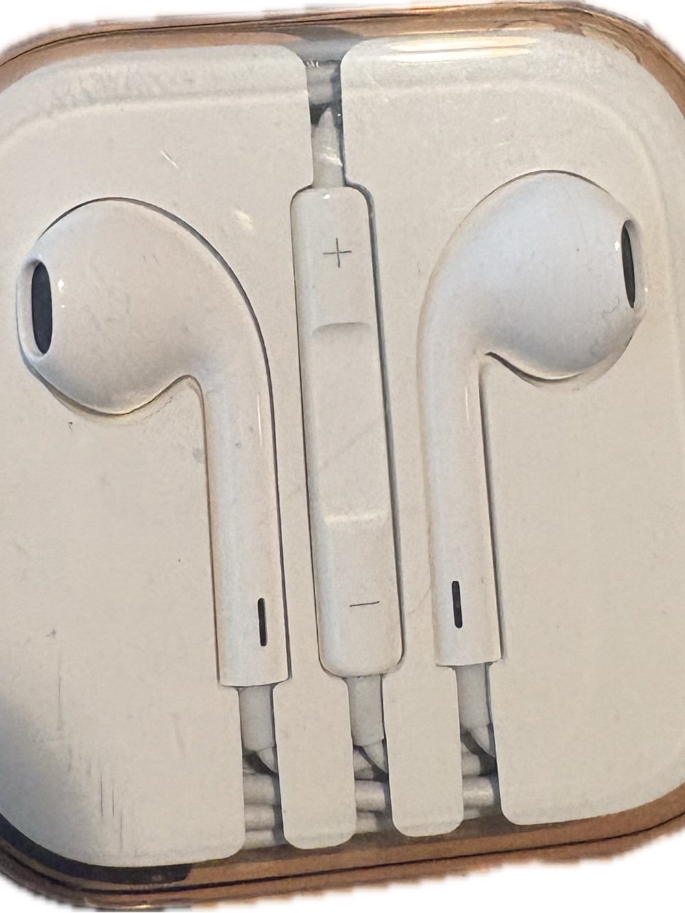 Apple White Wired Earbuds with In-Line Remote and Mic